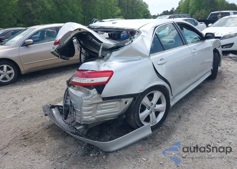 2010 Toyota Camry Se z USA, uszkodzony, nr VIN 4T1BF3EK8AU507625